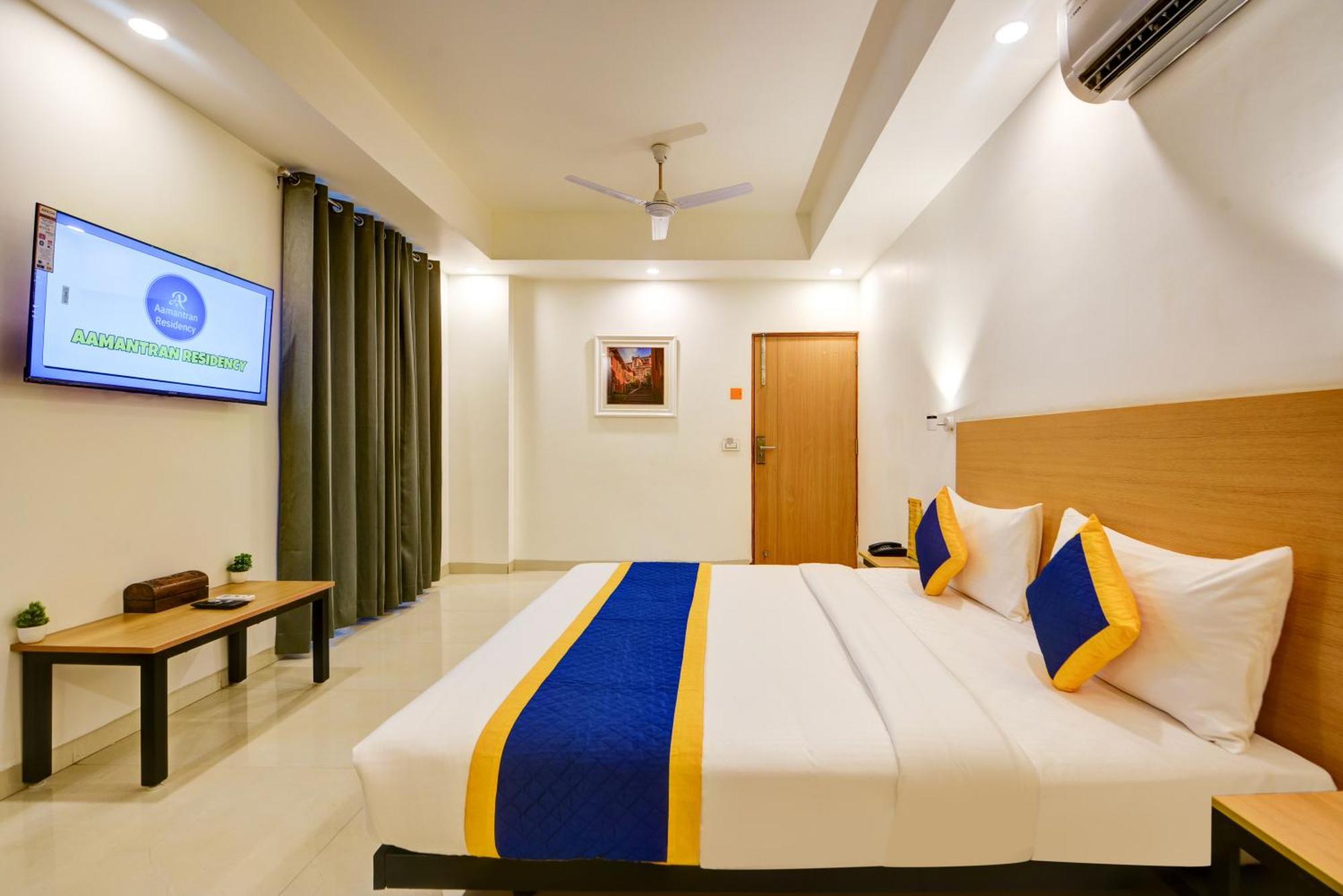 Aamantran Residency Hotel, Sohna Road, Sector 49, Gurugram Gurgaon Eksteriør bilde